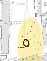 Situační plánek náměstí s vyznačením minimálního předpokládaného
rozsahu raně středověkého pohřebiště a půdorysu zaniklé kaple sv. Matouše v ploše náměstí.