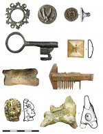 Ukázka drobných předmětů z 13.–14. století nalezených v průběhu výzkumu na ploše náměstí Republiky. Foto M. Vyšohlíd, 2008, Archaia Praha.